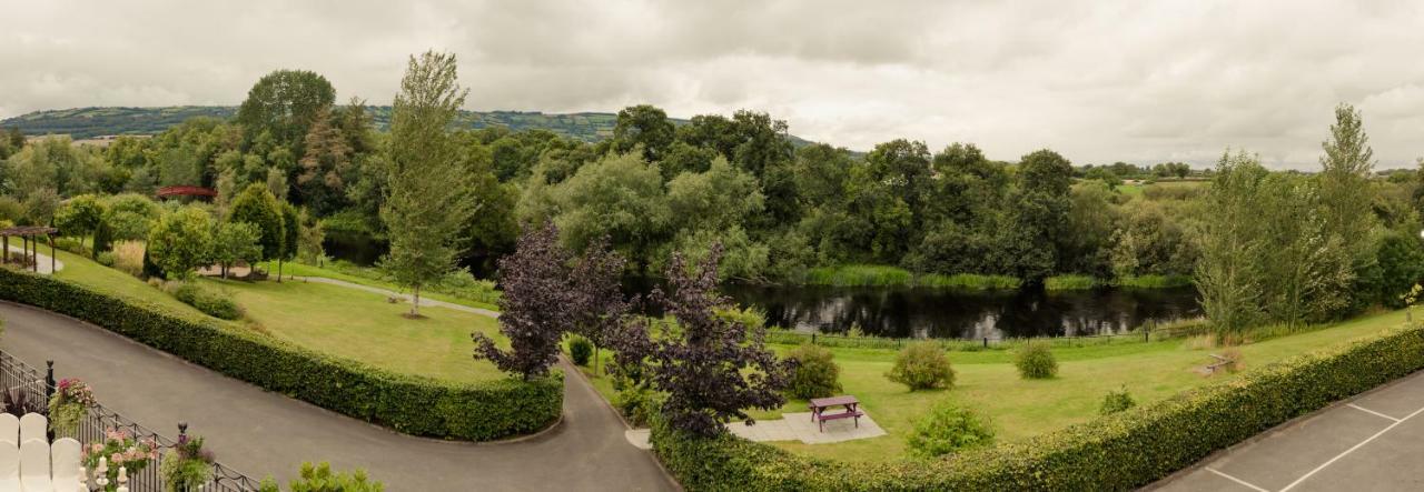 Woodford Dolmen Hotel Карлоу Екстериор снимка