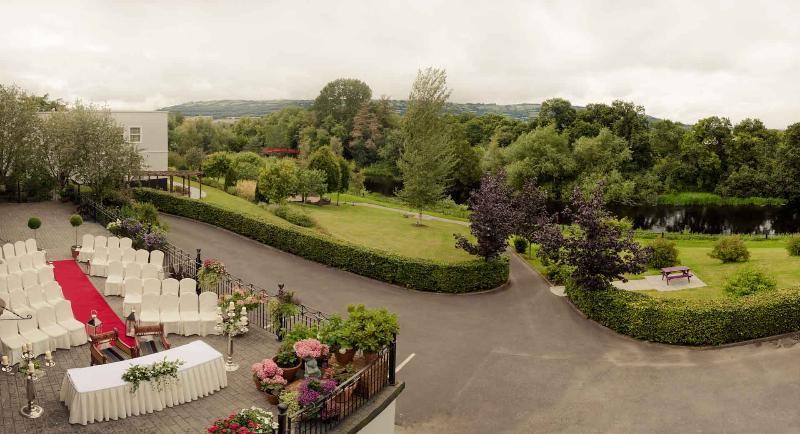 Woodford Dolmen Hotel Карлоу Екстериор снимка